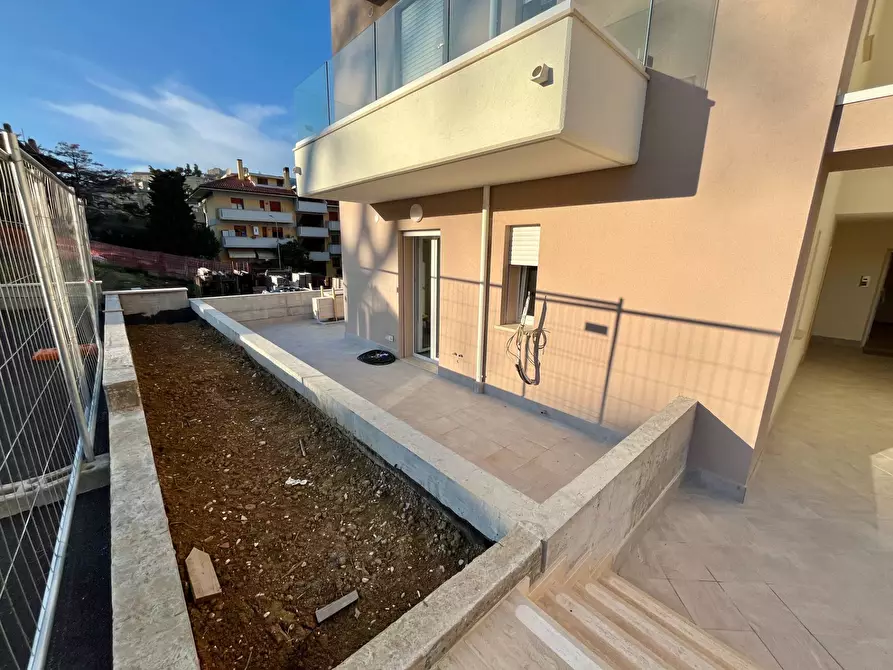 Immagine 7 di Appartamento in vendita  a Acquaviva Picena