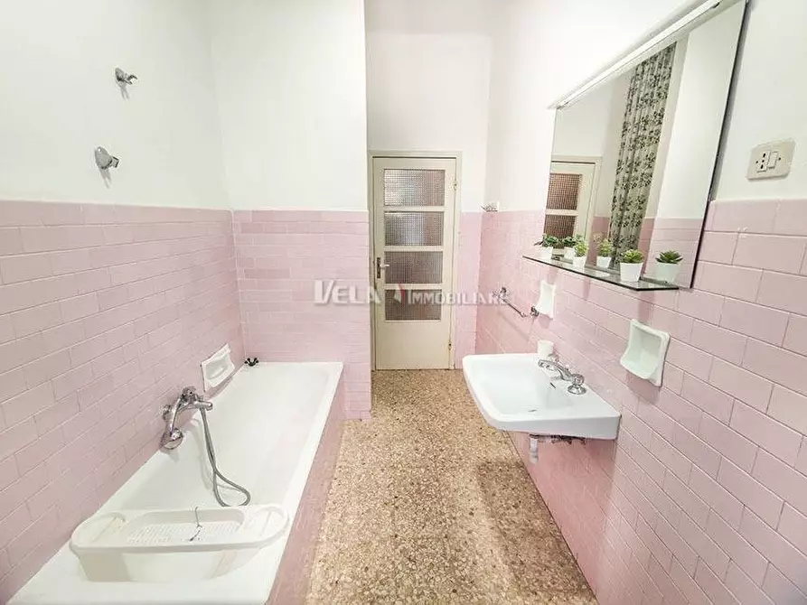 Immagine 18 di Appartamento in vendita  a San Benedetto Del Tronto