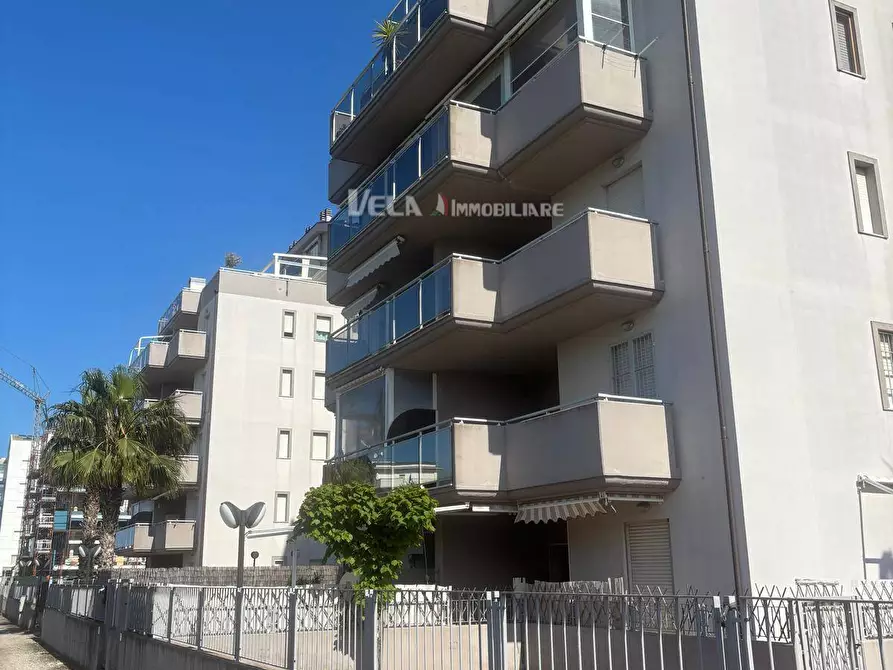Immagine 15 di Appartamento in vendita  a Alba Adriatica
