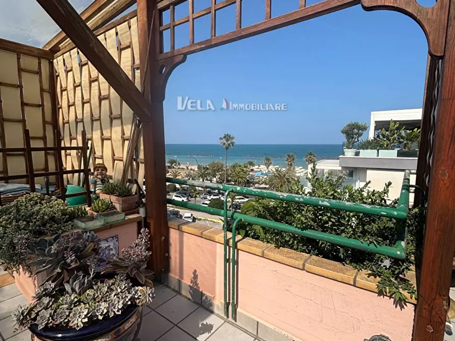 Immagine 4 di Attico in vendita  a San Benedetto Del Tronto