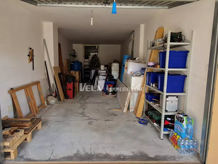 Immagine 27 di Appartamento in vendita  a Castorano