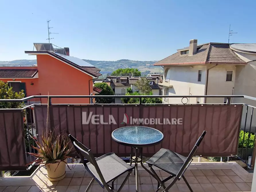 Immagine 2 di Appartamento in vendita  a Castorano