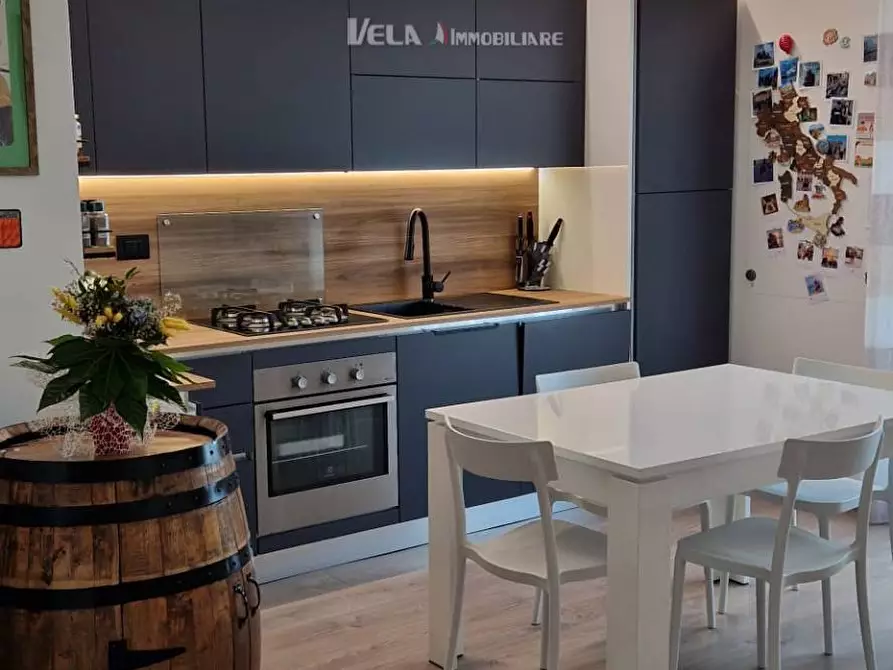 Immagine 6 di Appartamento in vendita  a Castorano