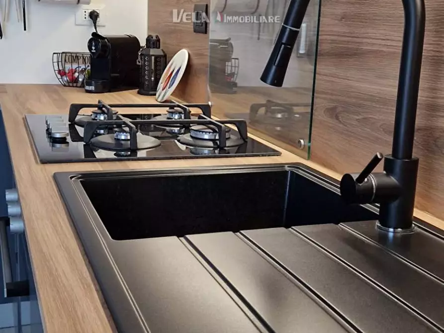 Immagine 7 di Appartamento in vendita  a Castorano