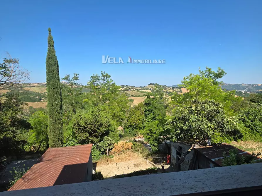 Immagine 11 di Appartamento in vendita  a Monsampolo Del Tronto