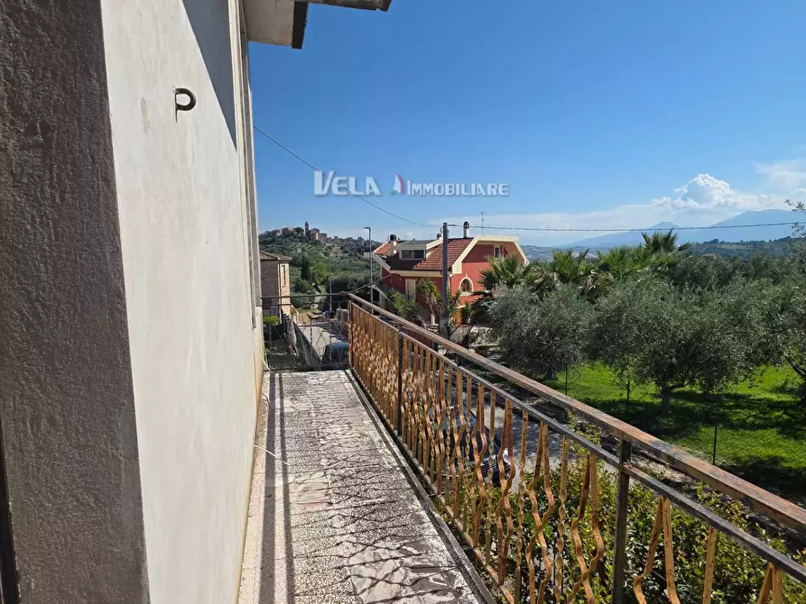 Immagine 8 di Appartamento in vendita  a Monsampolo Del Tronto