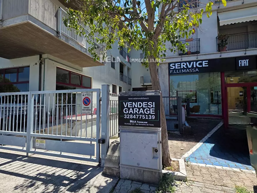 Immagine 6 di Box auto in vendita  a San Benedetto Del Tronto