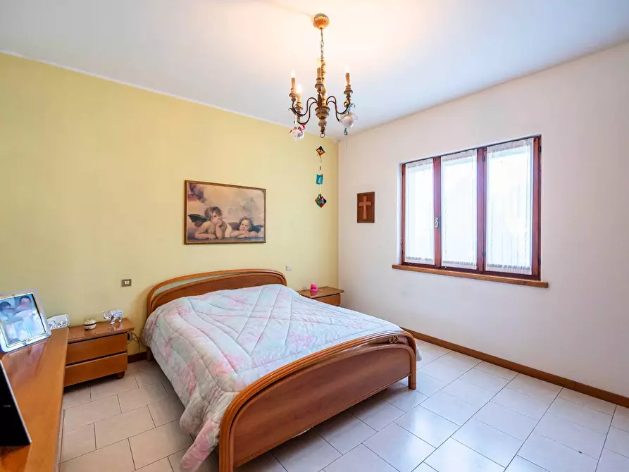 Immagine 10 di Villa in vendita  in Via Mazzini a Adro