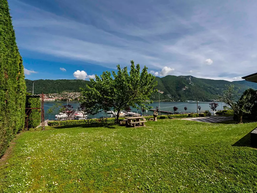 Immagine 22 di Villa in vendita  in Via Mazzini a Adro