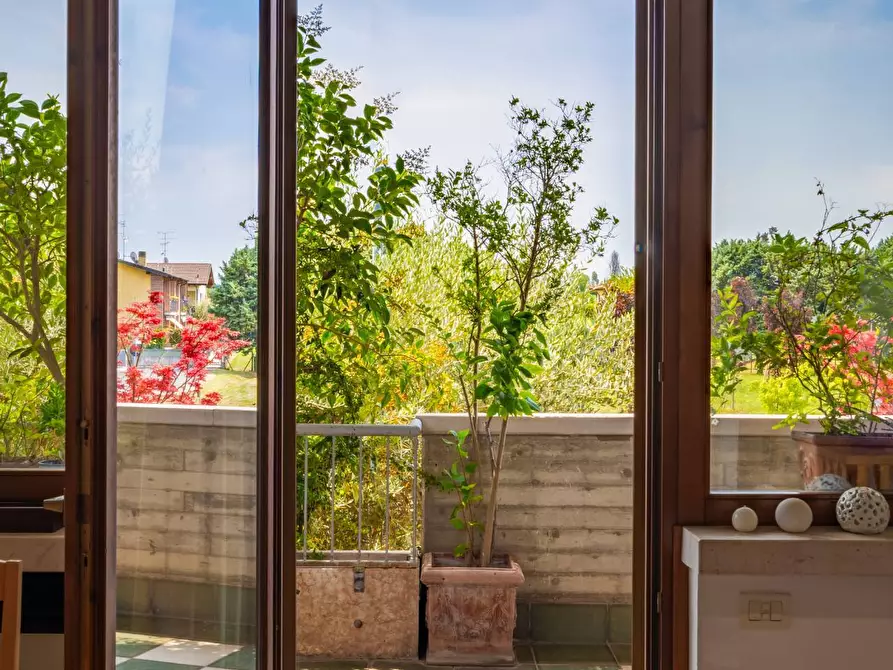 Immagine 2 di Appartamento in vendita  in via Giulio Cesare 2 a Desenzano Del Garda