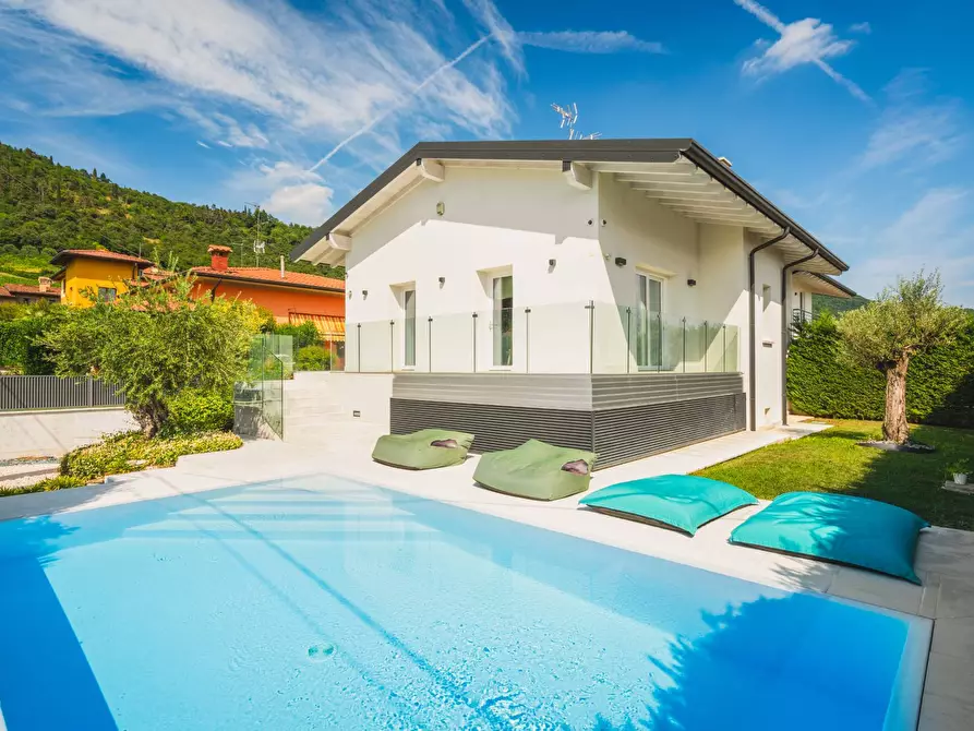 Immagine 2 di Villa in vendita  in VIA RISORGIMENTO 10 a Cologne