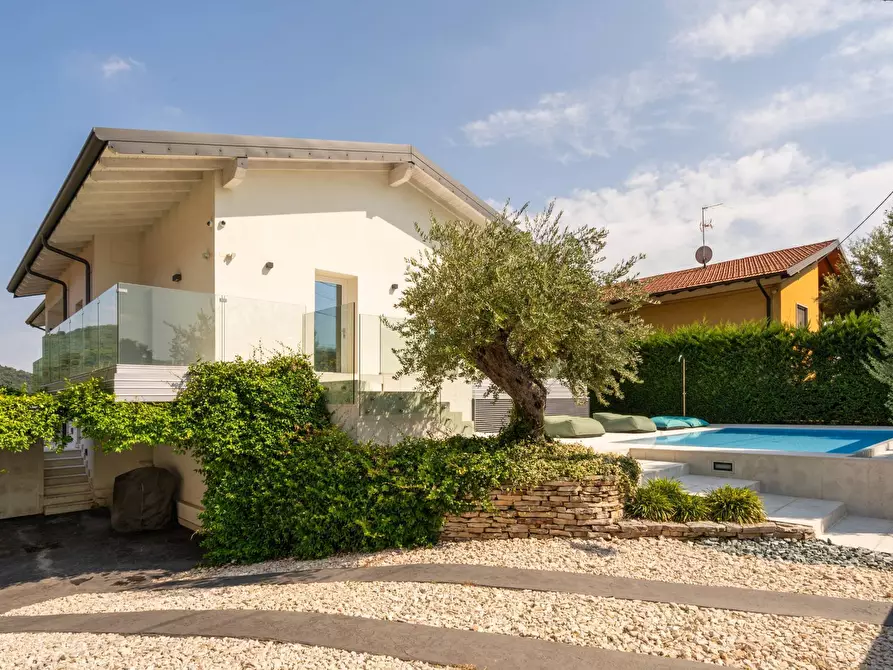 Immagine 4 di Villa in vendita  in VIA RISORGIMENTO 10 a Cologne