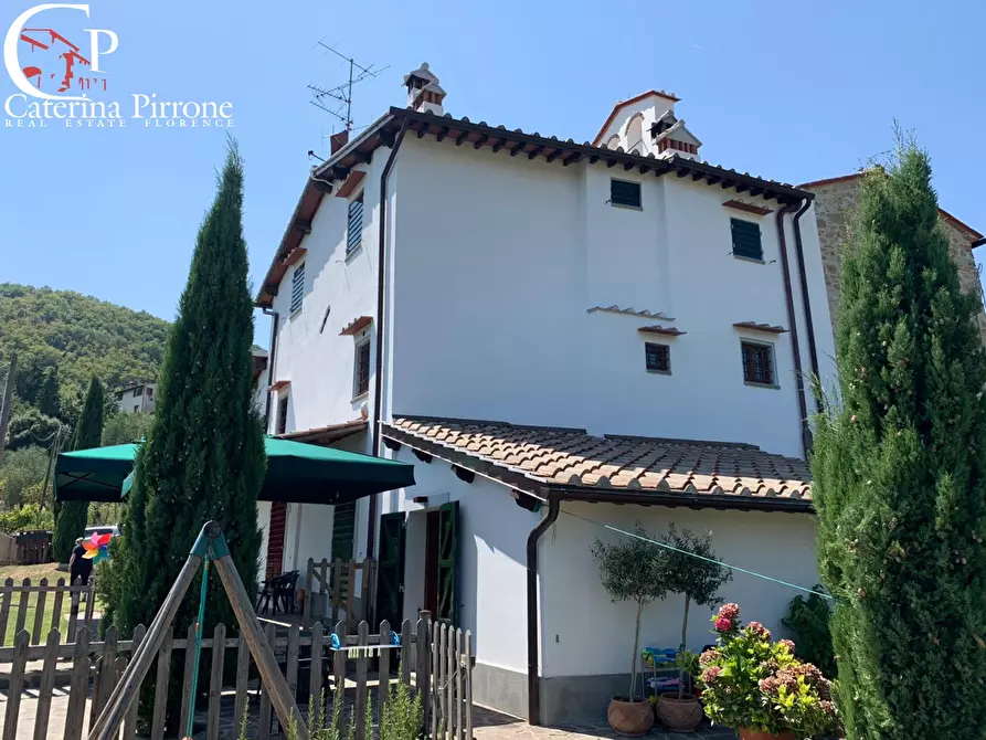 Immagine 5 di Villa in vendita  in via di Badia 10 a Barberino Di Mugello