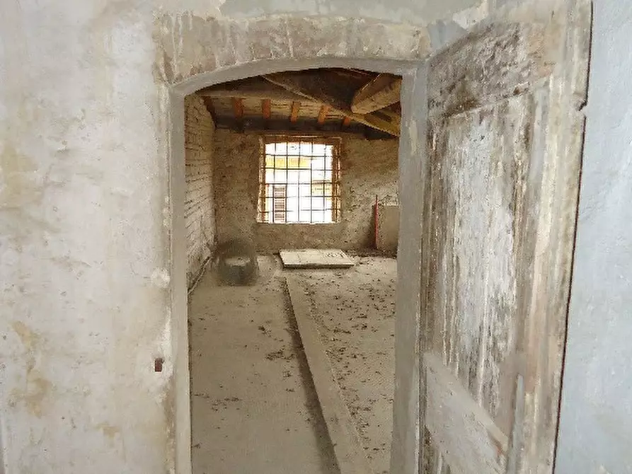 Immagine 30 di Palazzo in vendita  in via San Matteo a San Gimignano