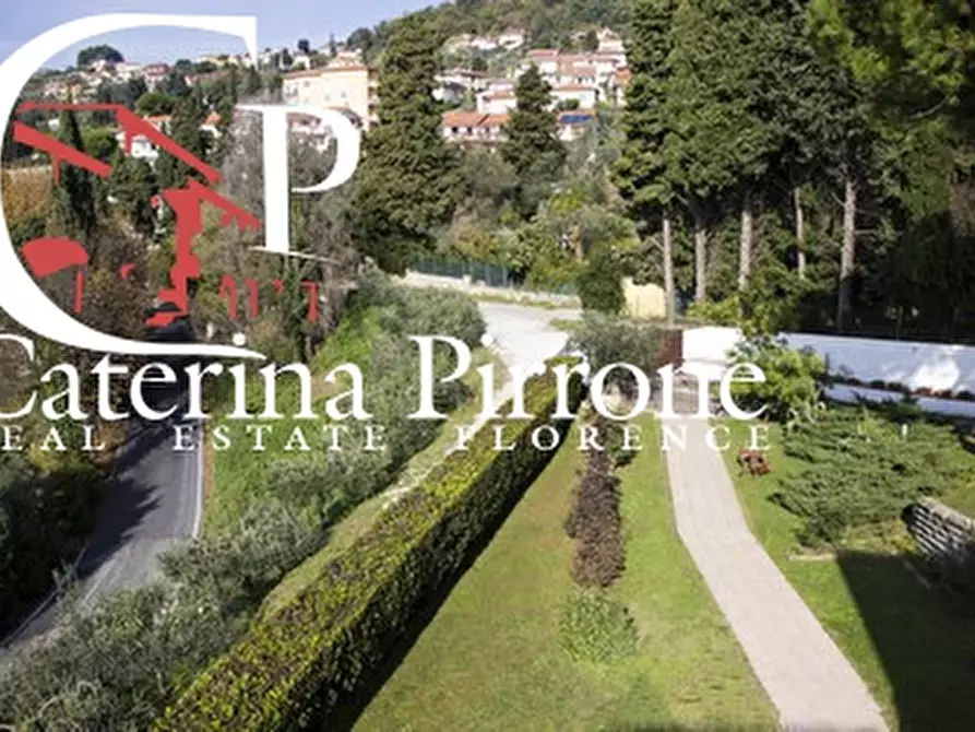 Immagine 12 di Villa in vendita  in via delle Sezioni 10 a Massarosa