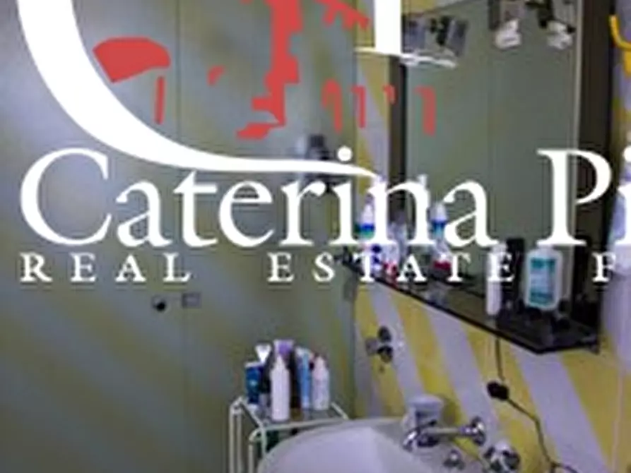 Immagine 23 di Villa in vendita  in via delle Sezioni 10 a Massarosa