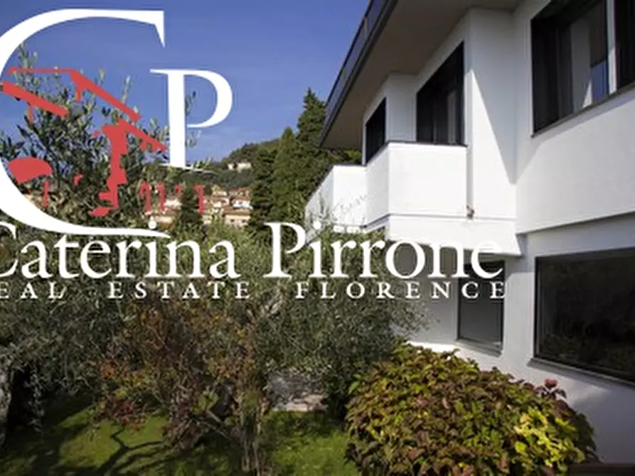 Immagine 41 di Villa in vendita  in via delle Sezioni 10 a Massarosa