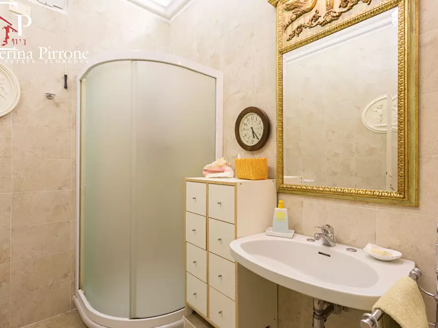 Immagine 43 di Villa in vendita  in via de' Fancelli 10 a Firenze