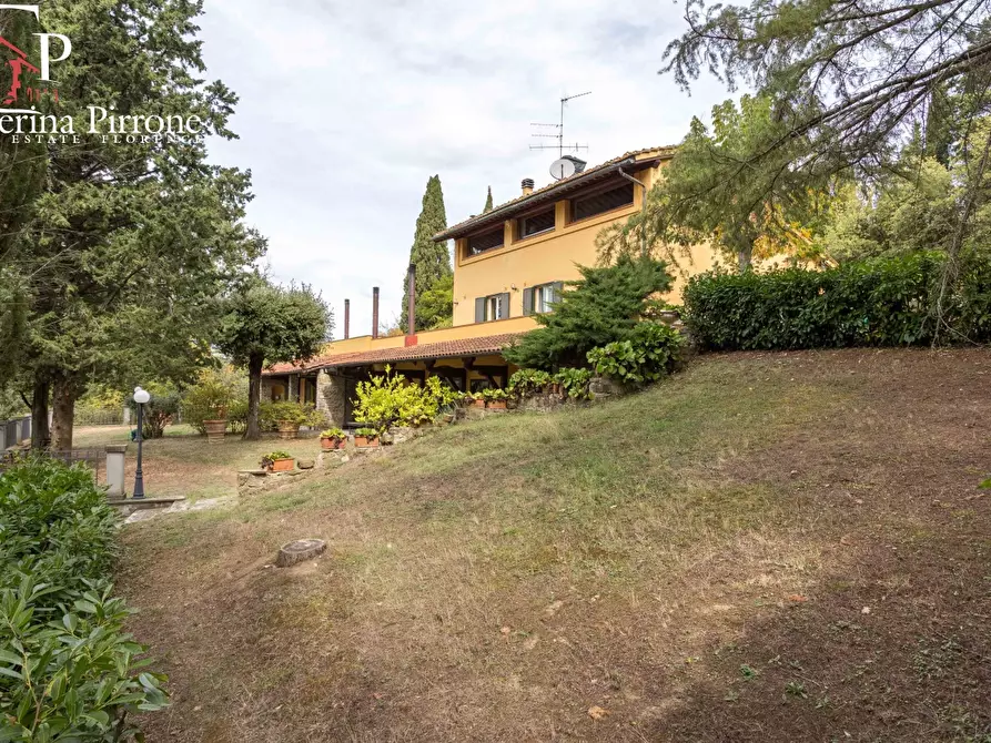 Immagine 2 di Villa in vendita  in via de' Fancelli 10 a Firenze