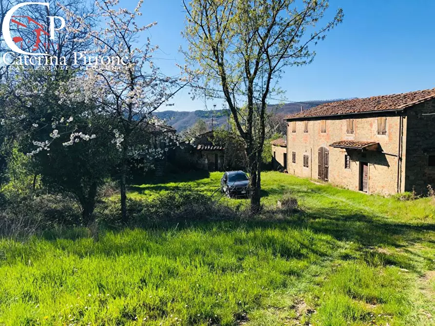 Immagine 1 di Rustico / casale in vendita  in frazione Carbonile a Dicomano