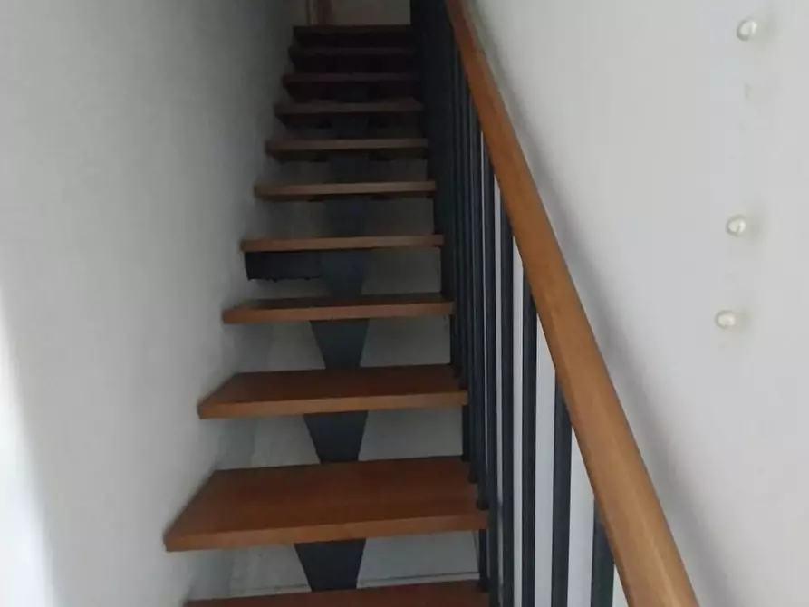 Immagine 10 di Appartamento in vendita  in piazza Iacopo Borghini 10 a Dicomano