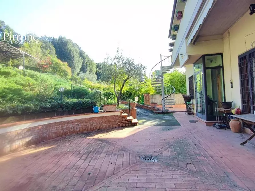 Immagine 6 di Villa in vendita  in via delle Fonti 10 a Bagno A Ripoli