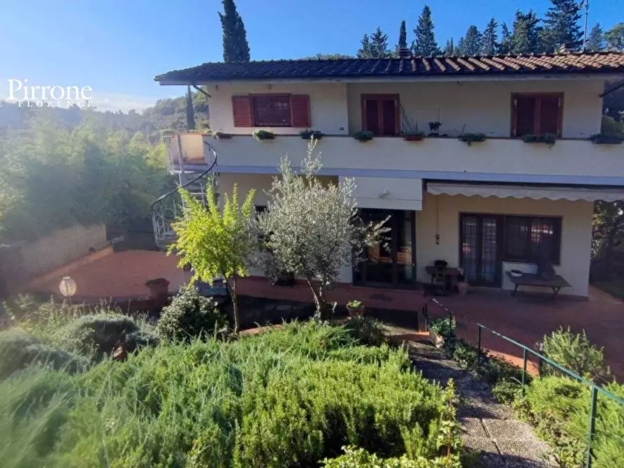 Immagine 2 di Villa in vendita  in via delle Fonti 10 a Bagno A Ripoli