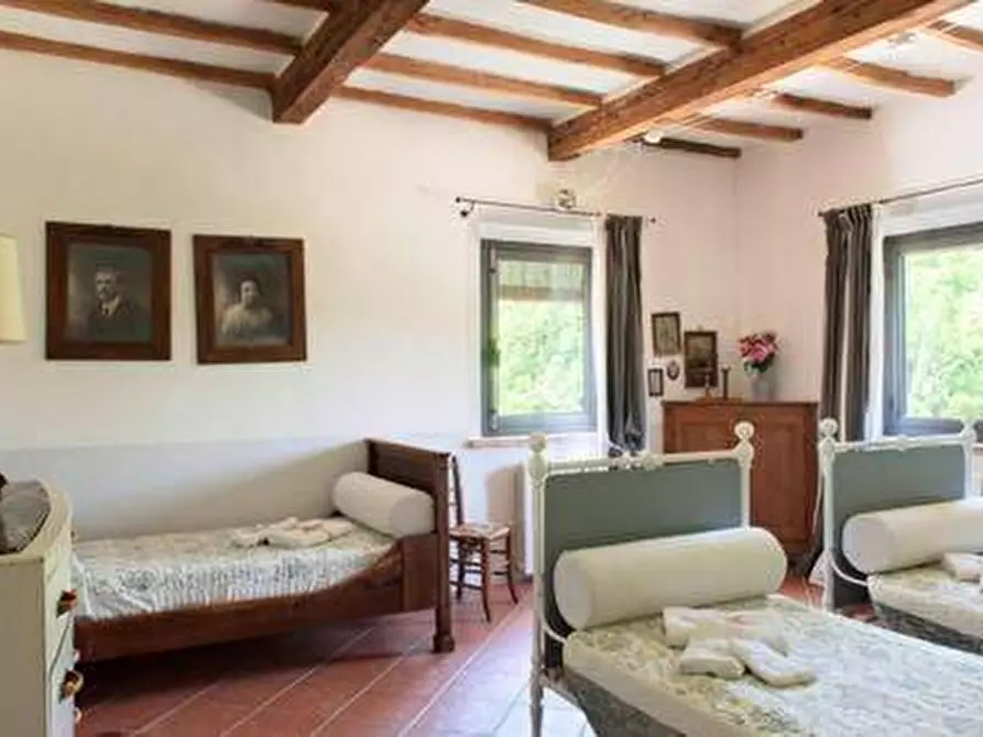 Immagine 11 di Rustico / casale in vendita  in via Ribaldi 1 a Capraia E Limite