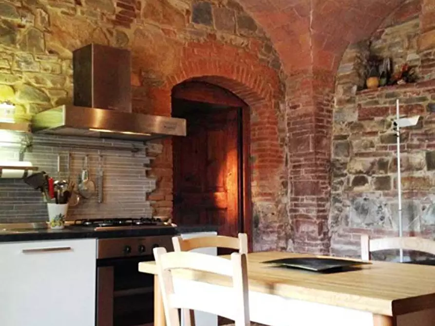 Immagine 31 di Rustico / casale in vendita  in via Ribaldi 1 a Capraia E Limite