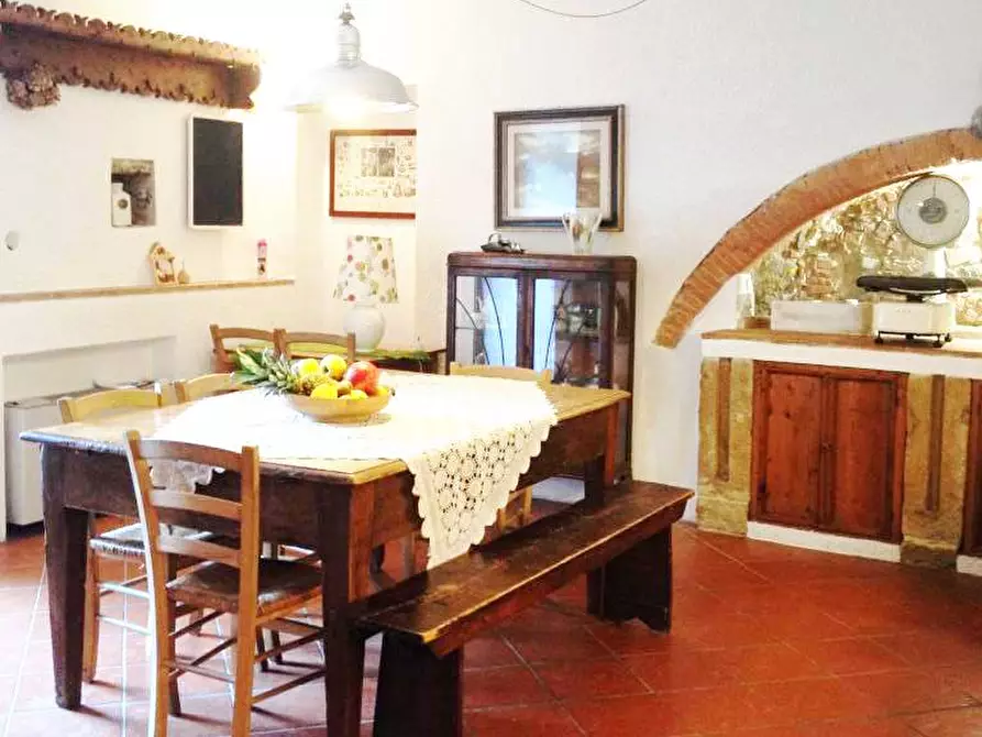 Immagine 36 di Rustico / casale in vendita  in via Ribaldi 1 a Capraia E Limite