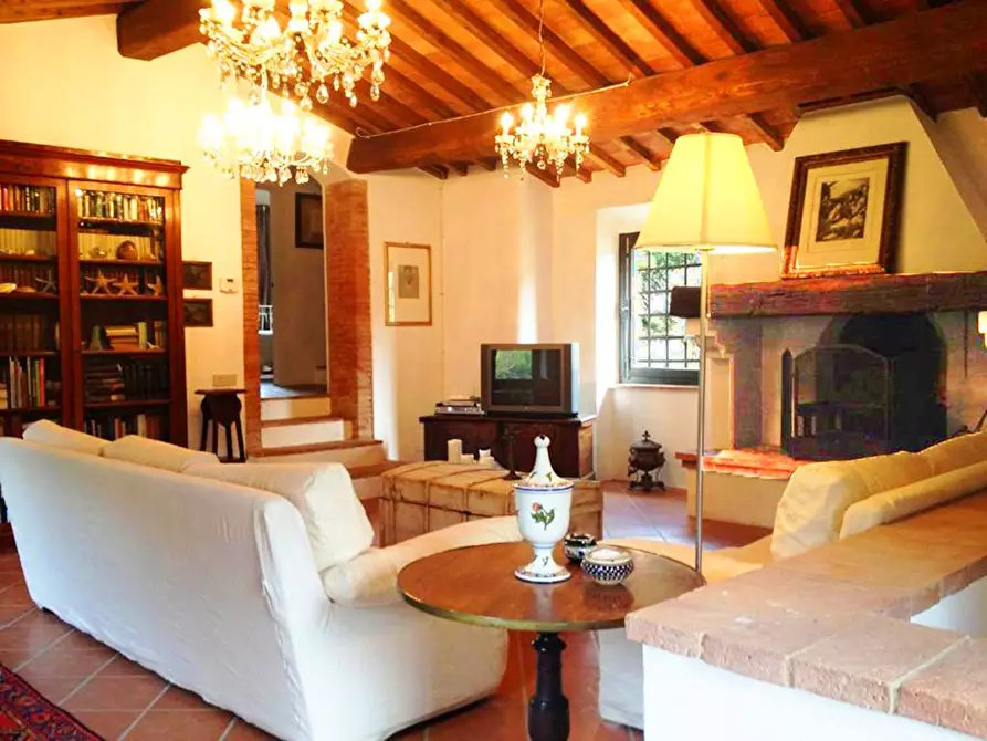 Immagine 40 di Rustico / casale in vendita  in via Ribaldi 1 a Capraia E Limite