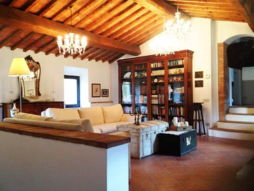 Immagine 43 di Rustico / casale in vendita  in via Ribaldi 1 a Capraia E Limite