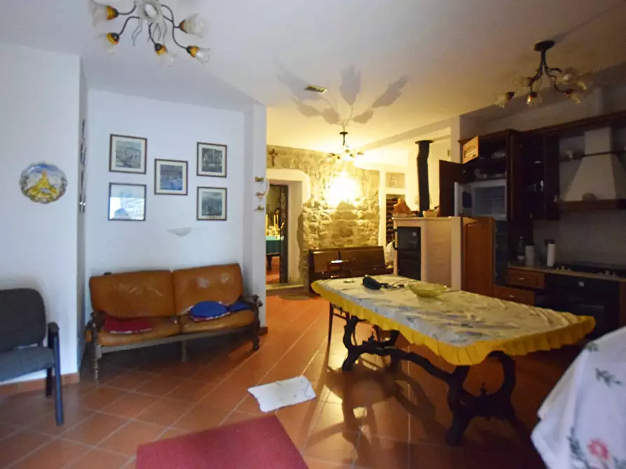 Immagine 7 di Villa in vendita  in via Martiri di Podernuovo 1 a Londa