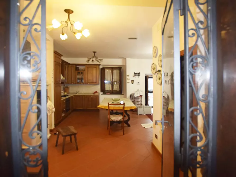 Immagine 9 di Villa in vendita  in via Martiri di Podernuovo 1 a Londa