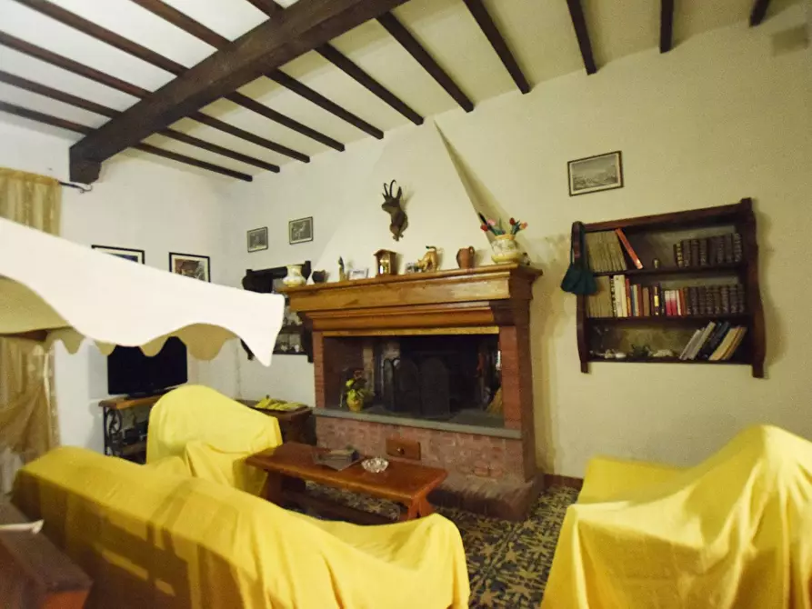 Immagine 15 di Villa in vendita  in via Martiri di Podernuovo 1 a Londa