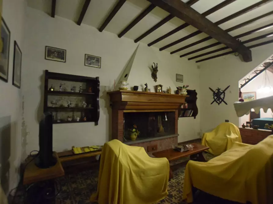 Immagine 16 di Villa in vendita  in via Martiri di Podernuovo 1 a Londa