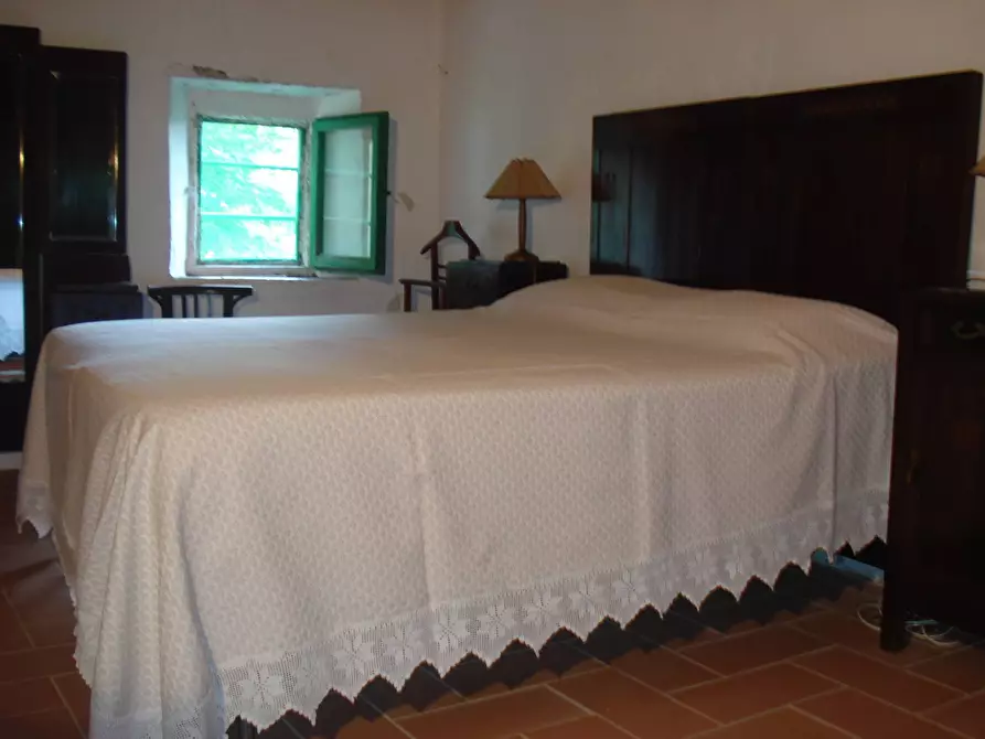 Immagine 40 di Rustico / casale in vendita  in località Gugena 100 a Londa