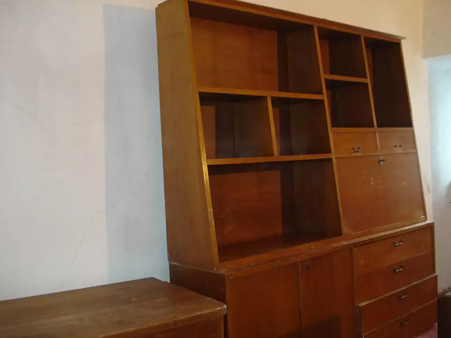 Immagine 38 di Rustico / casale in vendita  in località Gugena 100 a Londa