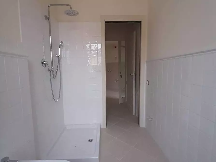 Immagine 25 di Appartamento in vendita  in località Cotone 10 a Rosignano Marittimo