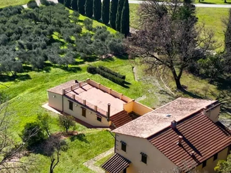 Immagine 1 di Villa in vendita  in località Sommaia a Barberino Di Mugello