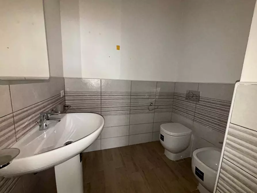 Immagine 23 di Appartamento in vendita  in via Ermenegildo Santoni 10 a Londa