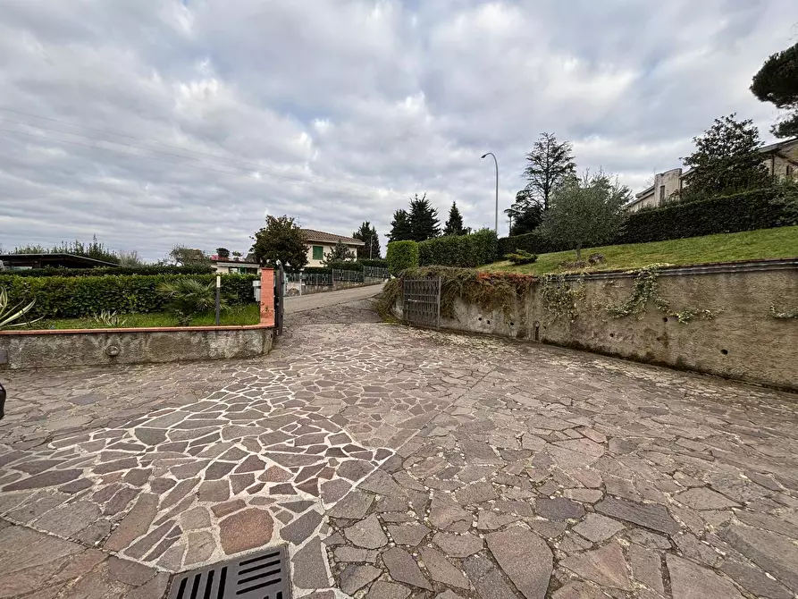 Immagine 26 di Appartamento in vendita  in via Ermenegildo Santoni 10 a Londa