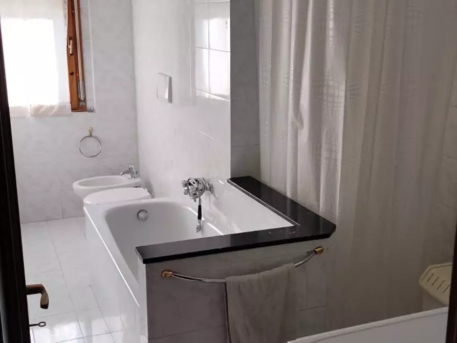 Immagine 43 di Appartamento in vendita  in via Contea 10 a Rufina