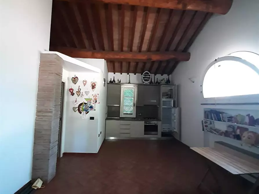 Immagine 11 di Villa in vendita  in piazza della Libertà 10 a Cecina