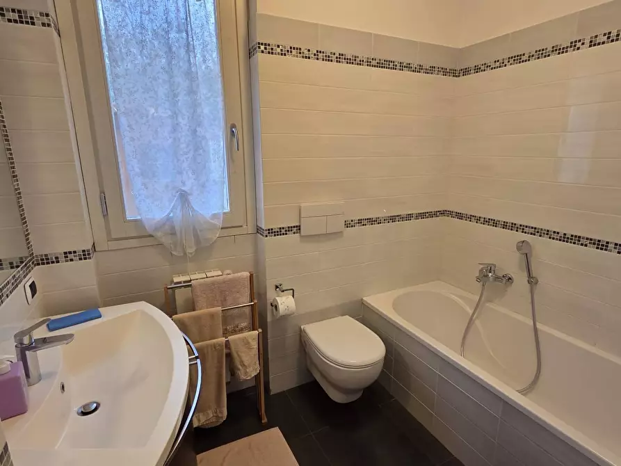 Immagine 26 di Appartamento in vendita  in via Sandro Pertini 60 a Greve In Chianti