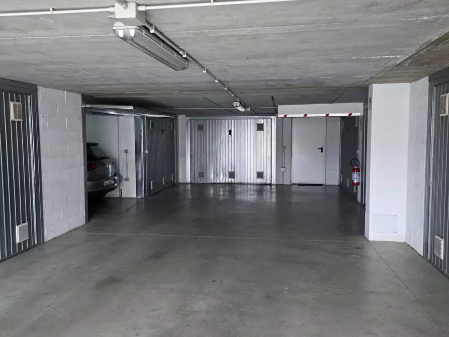 Immagine 30 di Appartamento in vendita  in via Sandro Pertini 60 a Greve In Chianti