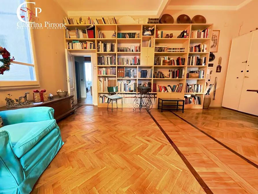 Immagine 2 di Appartamento in vendita  in via Venezia 10 a Firenze