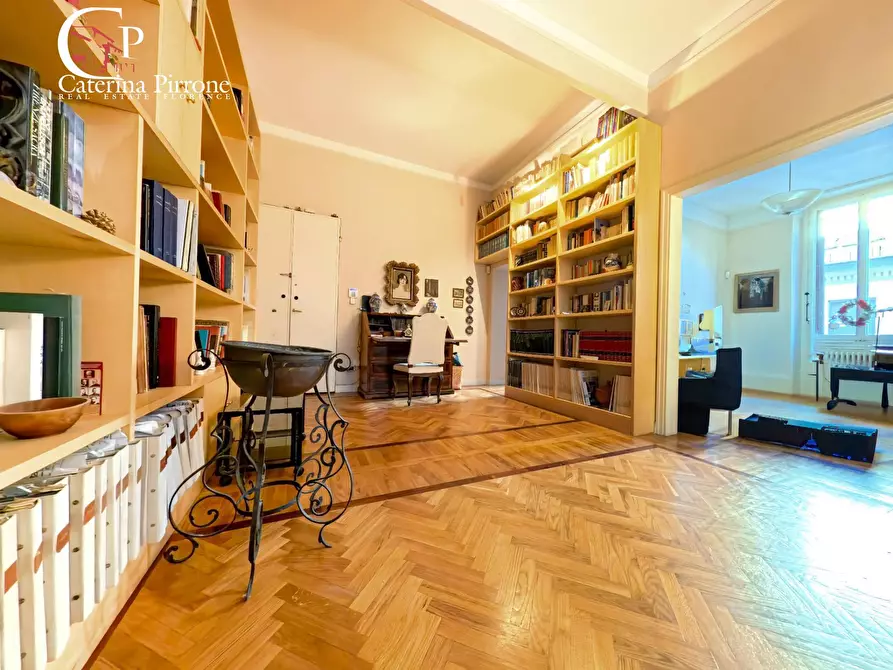 Immagine 3 di Appartamento in vendita  in via Venezia 10 a Firenze