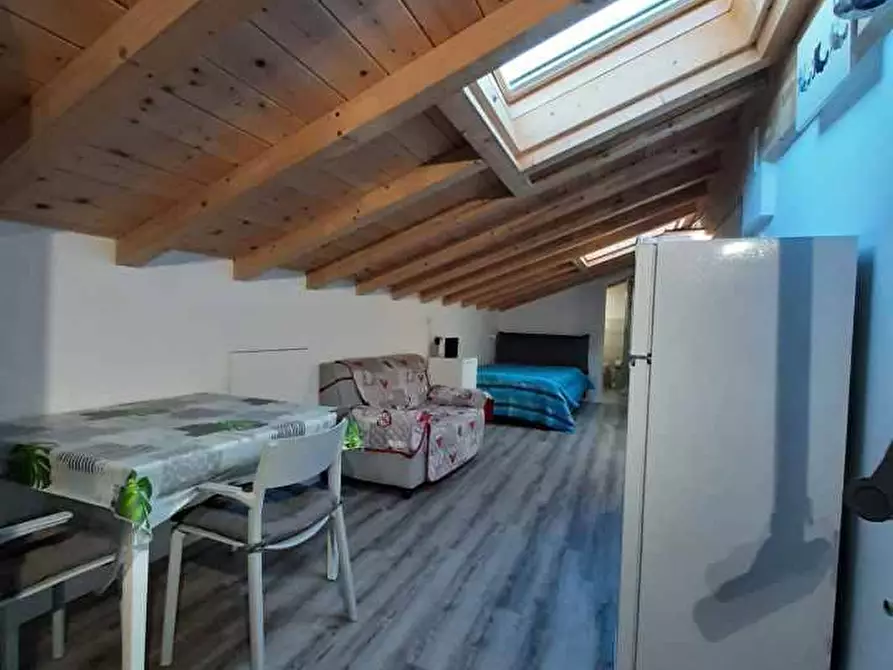 Immagine 26 di Appartamento in vendita  in Via Enrico Dandolo 10 a Cecina