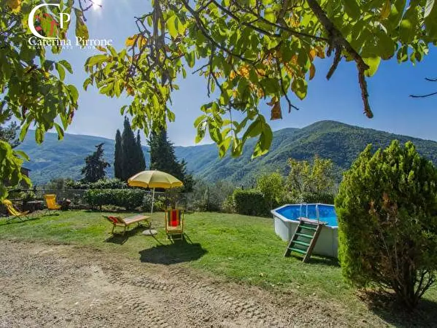 Immagine 4 di Villa in vendita  in frazione Vicorati snc a Dicomano